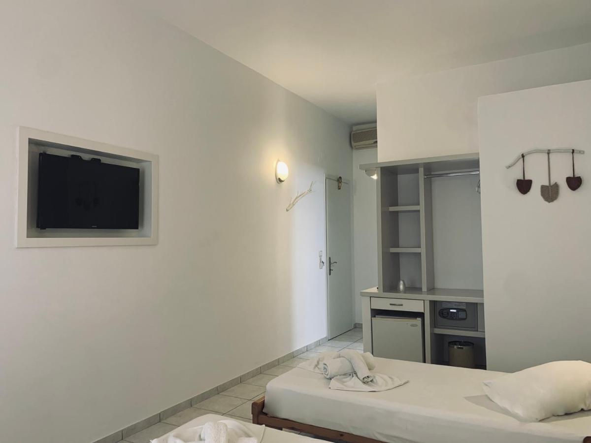 Hotel Aegeon Милопотас Екстериор снимка