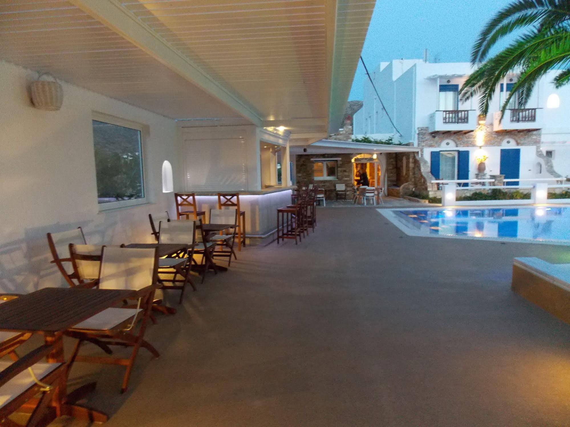 Hotel Aegeon Милопотас Екстериор снимка